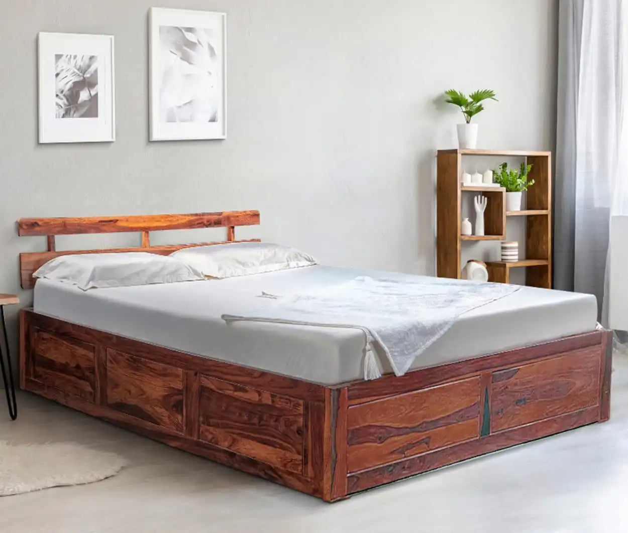 Amira Sheesham Wood Beds in Honey